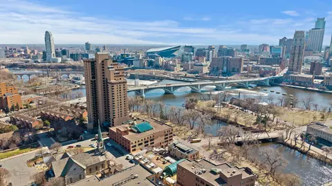 110 Bank St SE #L201, Minneapolis, MN 55414