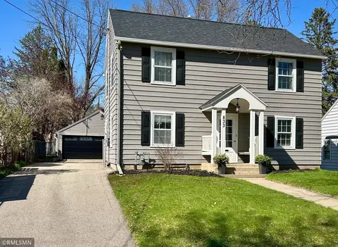 833 10th St NW, Rochester, MN 55901