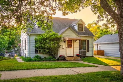 1101 Humboldt Ave, West Saint Paul, MN 55118