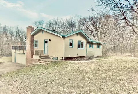 2125 Hazelwood St, Maplewood, MN 55109