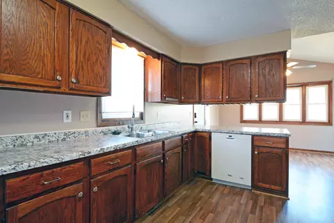 Kitchen - 1483 3rd St E, Saint Paul, MN 55106 photo 3 of 4