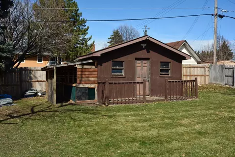 Exterior - 1483 3rd St E, Saint Paul, MN 55106 photo 2 of 6