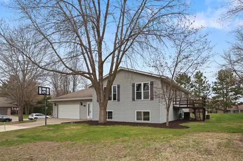 411 4th St N, Sartell, MN 56377