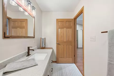 Bath - 320 Willink Dr, Baldwin, WI 54002 photo 3 of 3