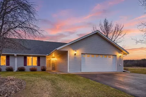 320 Willink Dr, Baldwin, WI 54002