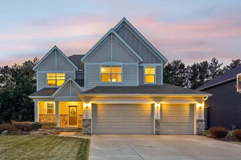 1143 Pine Hill Ln, White Bear Twp, MN 55127