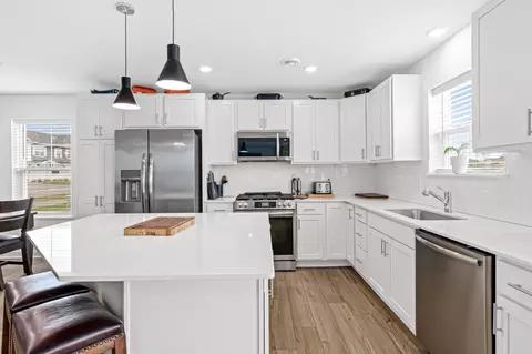 Kitchen - 23349 124th Ave, Rogers, MN 55374 photo 2 of 5