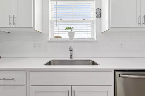 Kitchen - 23349 124th Ave, Rogers, MN 55374 photo 5 of 5
