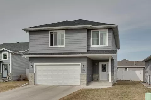 954 28th Ave W, West Fargo, ND 58078