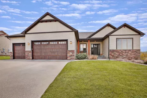 1936 Kerry Dr NE, Rochester, MN 55906