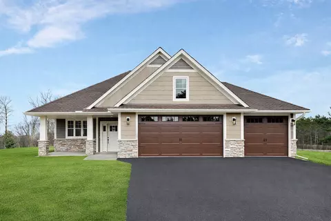 10011 211th St N, Forest Lake, MN 55025