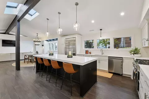 Kitchen - 4945 Glen Elyn Rd, Mound, MN 55364 photo 1 of 10