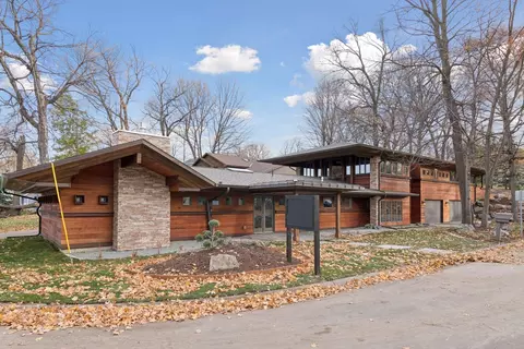 4945 Glen Elyn Rd, Mound, MN 55364