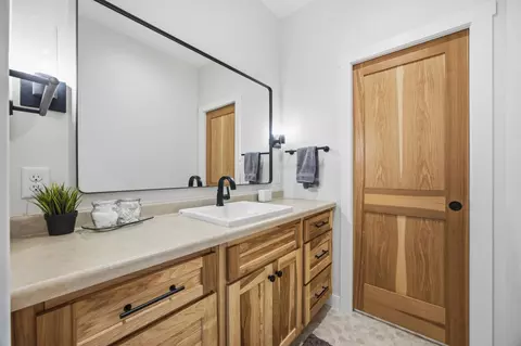 Bath - 3632 Crimson Loop S, Fargo, ND 58104 photo 7 of 9