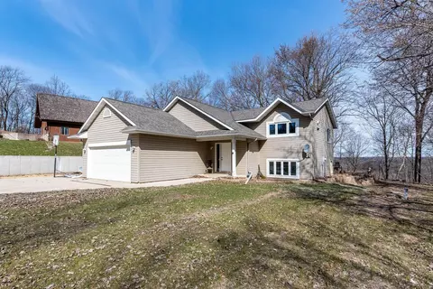 277 Red Ridge Rd, Good Thunder, MN 56037