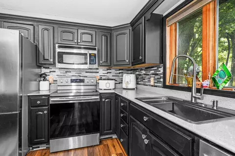 Kitchen - 6624 E Mud Lake Rd, Wright, MN 55798 photo 3 of 4