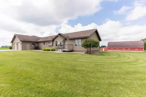 Exterior - 6432 Botzet Rd NE, Nelson, MN 56355 photo 5 of 20