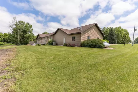 Exterior - 6432 Botzet Rd NE, Nelson, MN 56355 photo 6 of 20