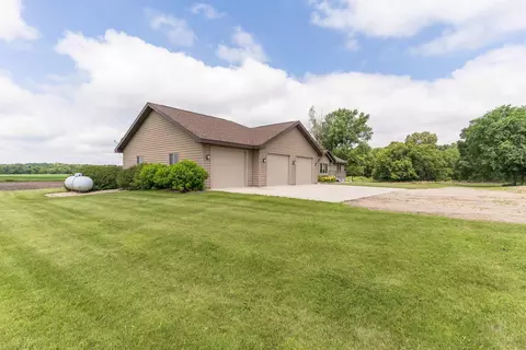 Exterior - 6432 Botzet Rd NE, Nelson, MN 56355 photo 13 of 20