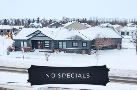 3605 Houkom Dr E, West Fargo, ND 58078