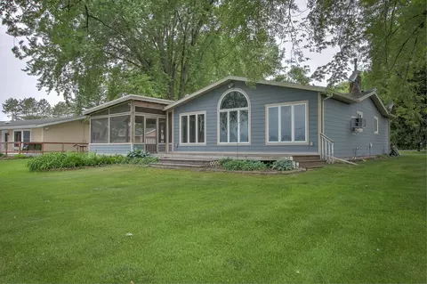 51735 Belle Isle Dr, Rush City, MN 55069