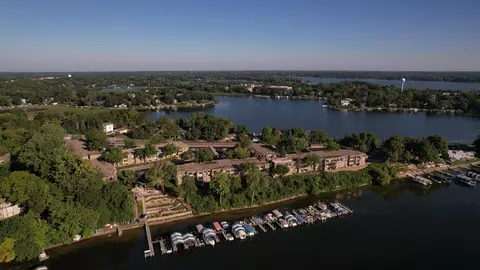 4387 Wilshire Blvd #212, Mound, MN 55364
