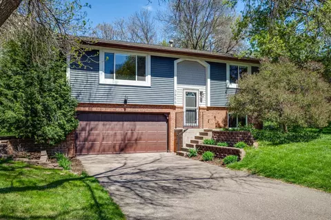3855 Glacier Ln N, Plymouth, MN 55446