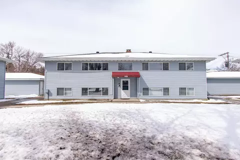 1809 13 12 St S, Fargo, ND 58103