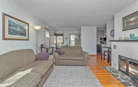Living - 7884 Lakeview Dr, Brainerd, MN 56401 photo 4 of 6