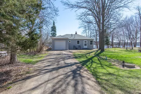Exterior - 7884 Lakeview Dr, Brainerd, MN 56401 photo 9 of 13