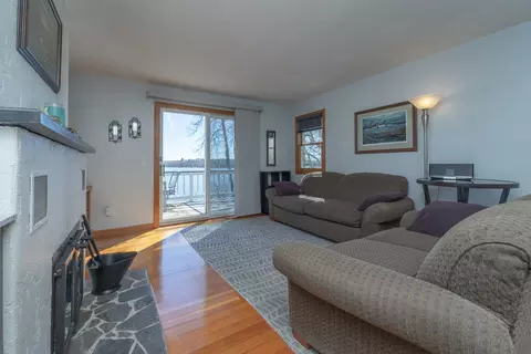 Living - 7884 Lakeview Dr, Brainerd, MN 56401 photo 3 of 6