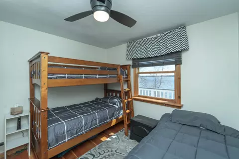 Bedroom - 7884 Lakeview Dr, Brainerd, MN 56401 photo 4 of 7