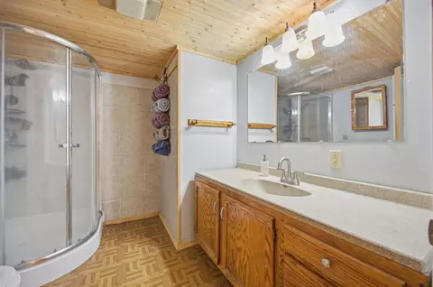 Bath - 120 2nd St E, Halstad, MN 56548 photo 2 of 2