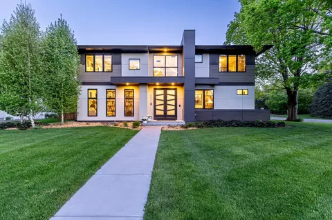 6113 Jeffrey Ln, Edina, MN 55436
