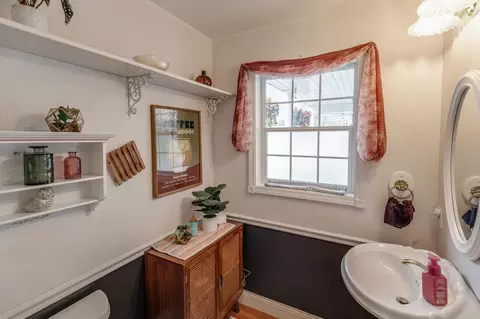 Bath - 5152 Camden Rd, Baxter, MN 56425 photo 1 of 3