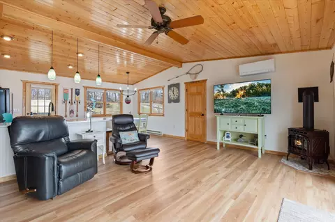 Living - 5810 Birchdale Rd, Brainerd, MN 56401 photo 2 of 5