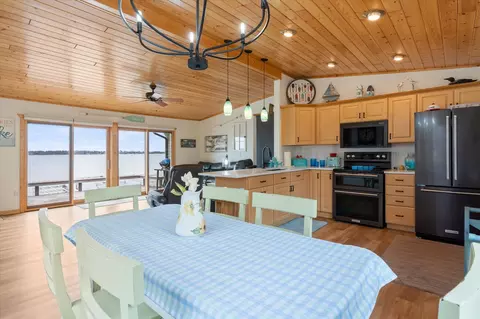 Dining - 5810 Birchdale Rd, Brainerd, MN 56401 photo 2 of 4
