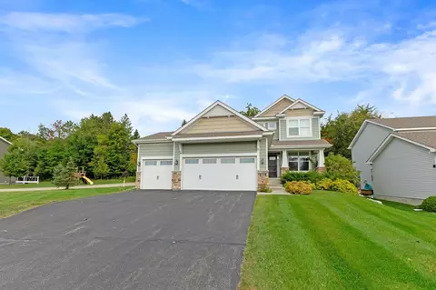 4824 Red Oak Ln, Minnetrista, MN 55364