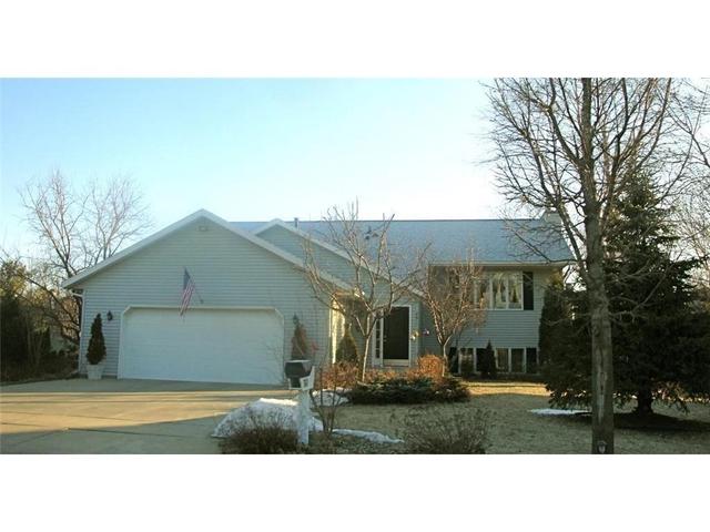 2611 Bamber Ln SW, Rochester, MN 55902