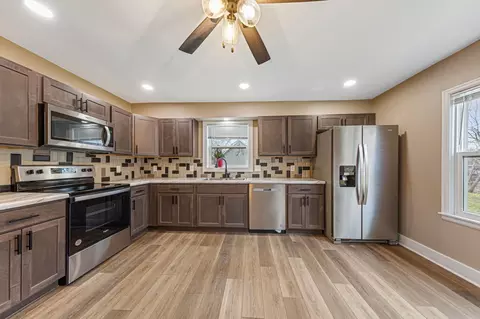 Kitchen - 414 River St, Waterville, MN 56096 photo 4 of 4