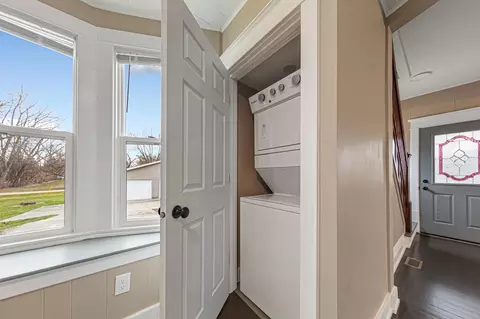 Entry Way - 414 River St, Waterville, MN 56096 photo 3 of 3