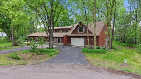 639 Barbara Ln, Lino Lakes, MN 55014