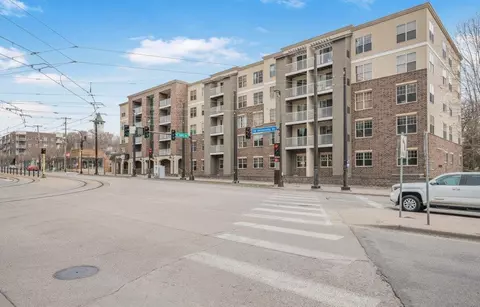 2900 University Ave SE #302, Minneapolis, MN 55414