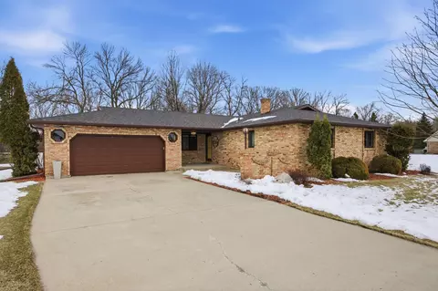 1355 Cossette Dr S, Fargo, ND 58104