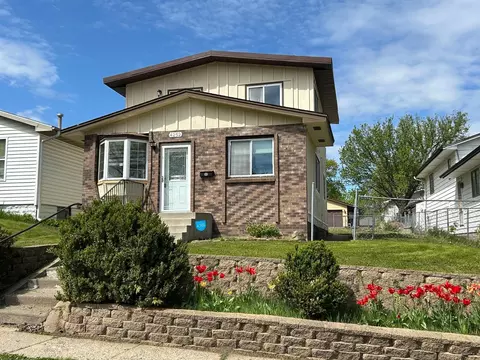 4252 Monroe St NE, Columbia Heights, MN 55421