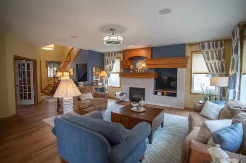 13977 Autumn Ct, Rosemount, MN 55068