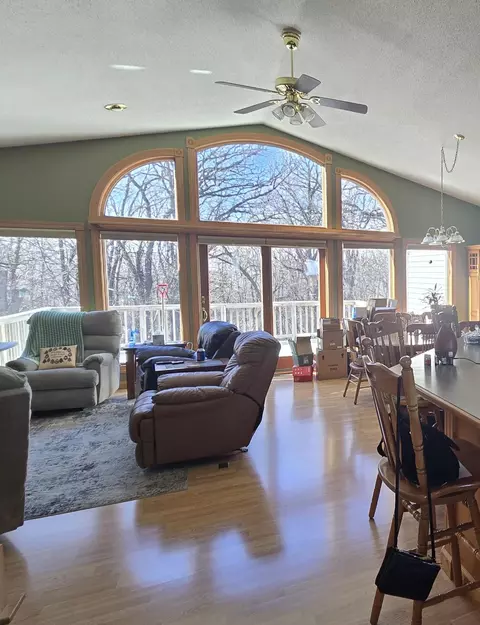 2515 River Rd, Marshall, MN 56258 photo 2