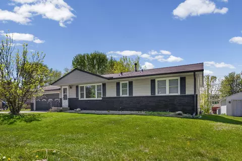 Exterior - 2134 Garnet Dr, Eagan, MN 55122 photo 4 of 8