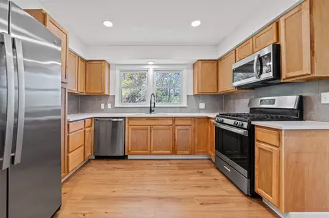 Kitchen - 2134 Garnet Dr, Eagan, MN 55122 photo 3 of 3