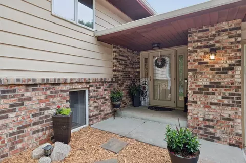 1916 Evergreen Echo, Woodbury, MN 55125